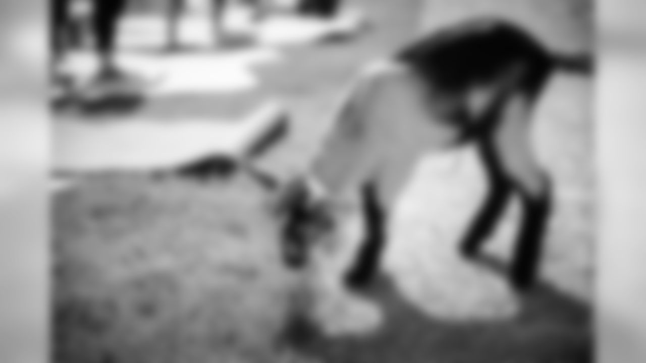 190712-goat-yoga-05