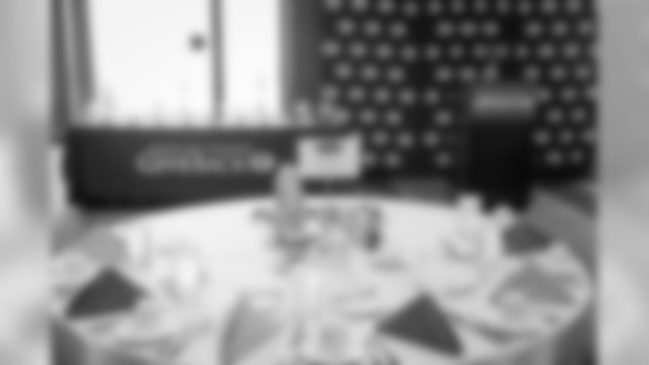 181106-give-back-luncheon-01