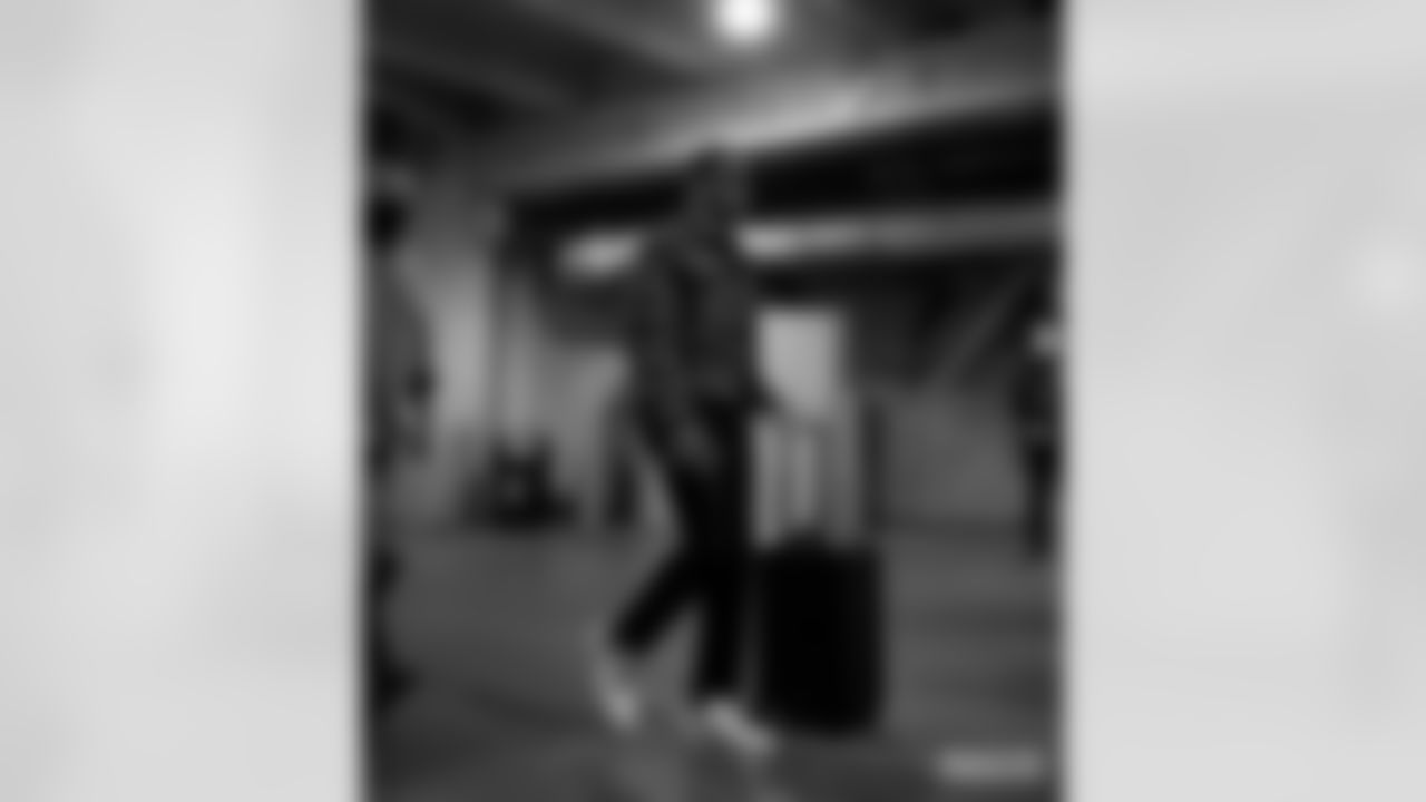 211017-arrival-chicago-LCC-WM-004