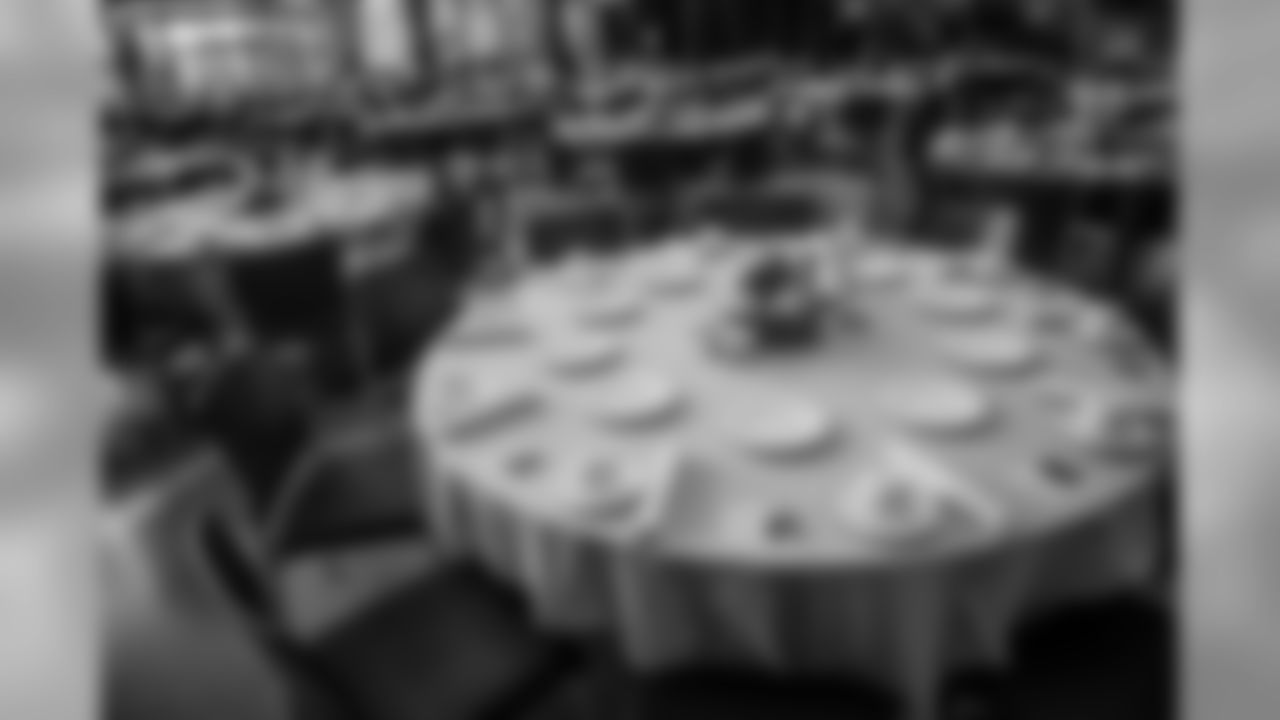 181121-thanksgiving-prep-melton-3