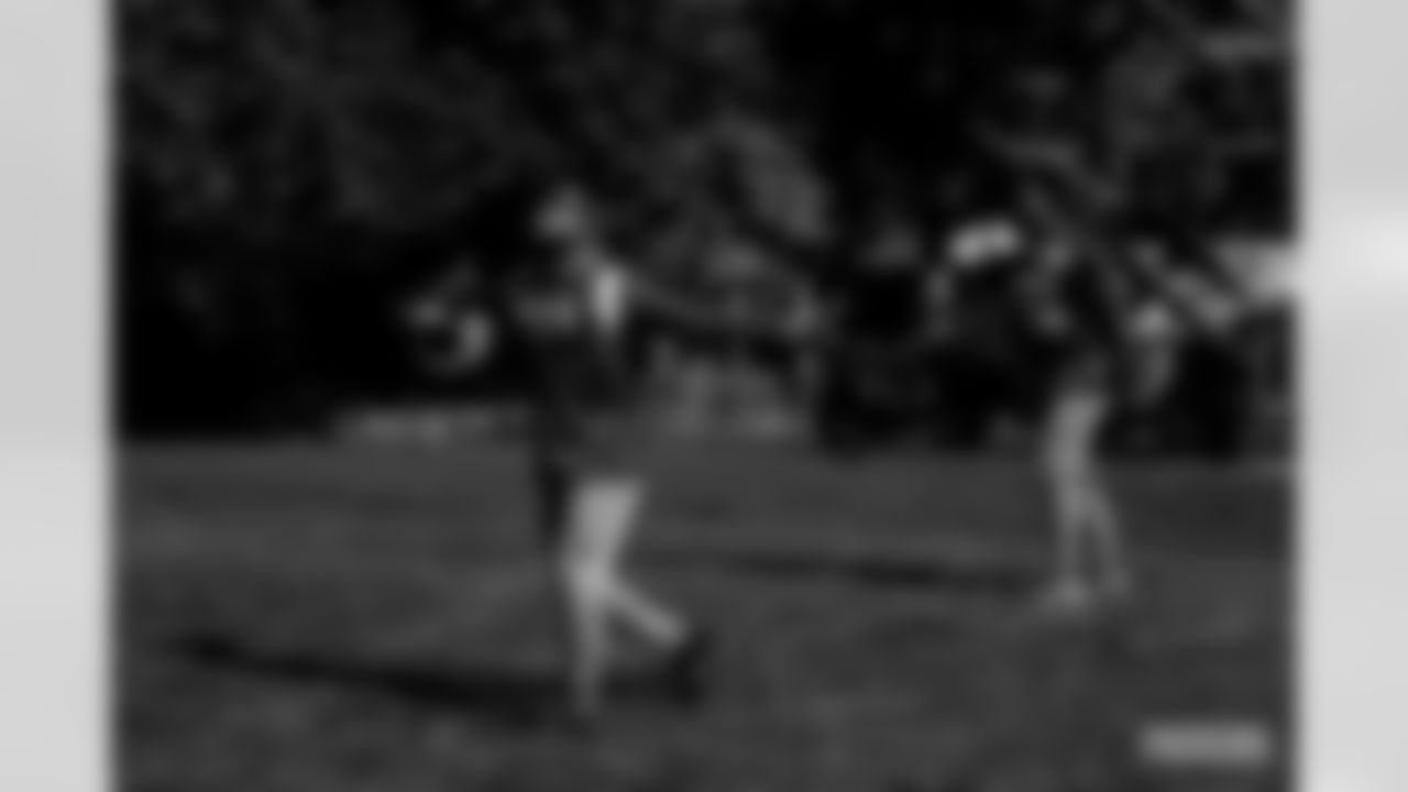 221007-evan-gallery-2560011