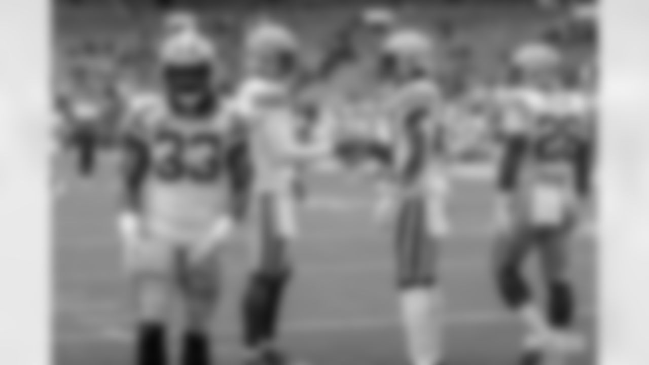 221225-packers-dolphins-siegle-WM-31