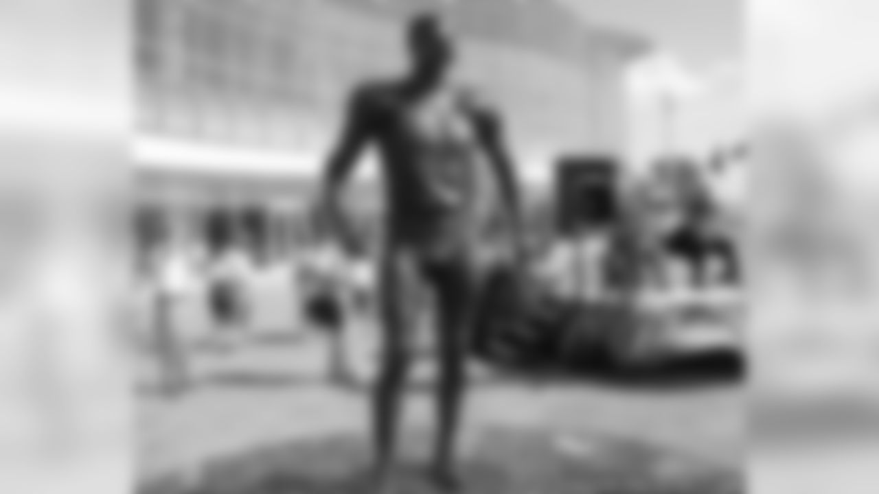 Bart Starr Statue