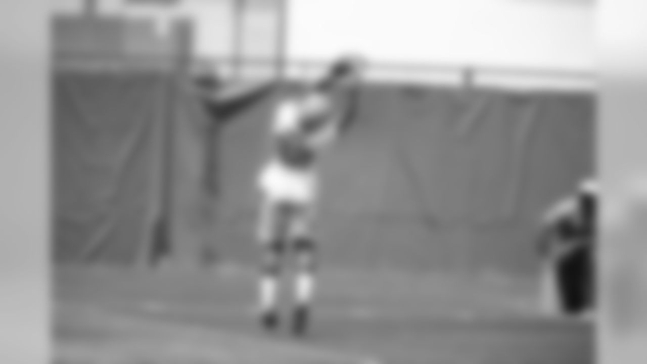WR Jimmie Hunt (82)