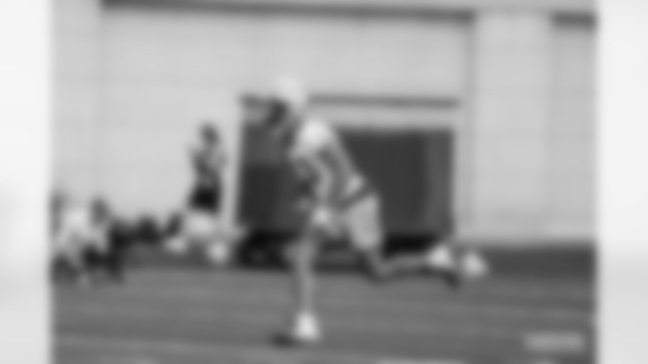 220727-training-camp-practice-1-2560055