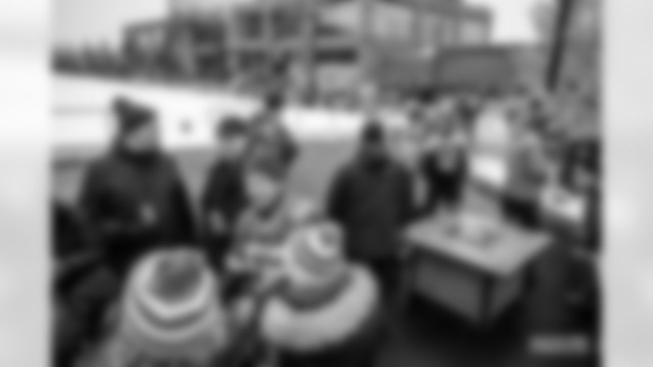 211115-fans-gallery-256002