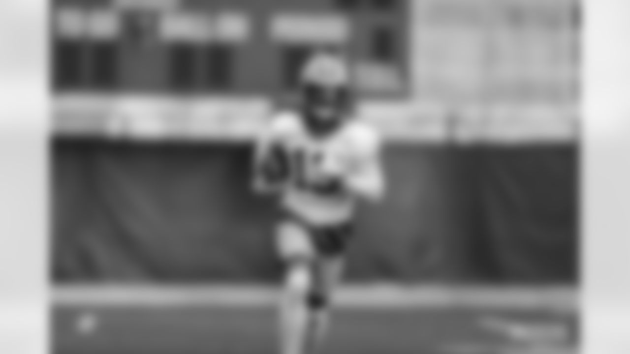 WR Allen Lazard