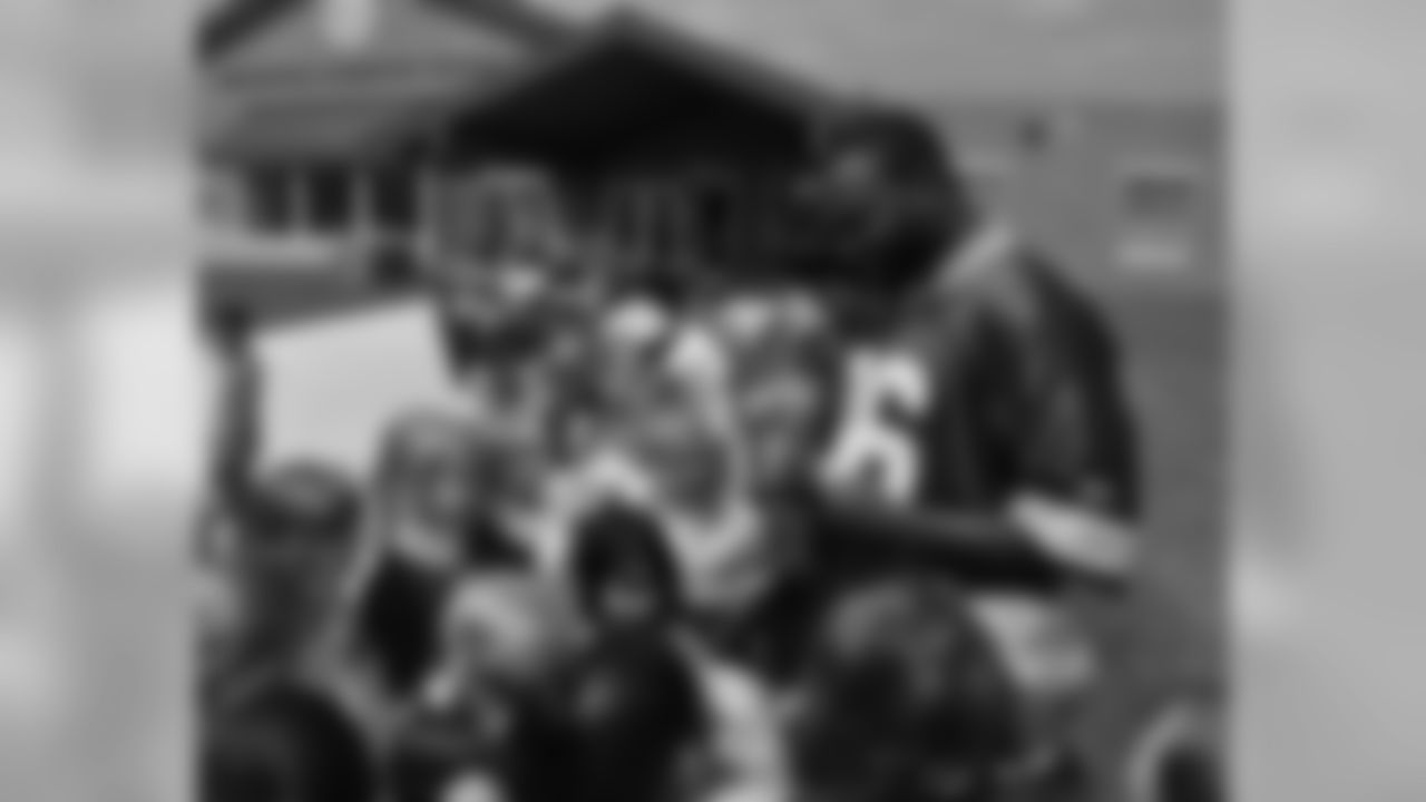Packers Tailgate Tour - Lunch at 2510 Restaurant, Abbotsford School Distric