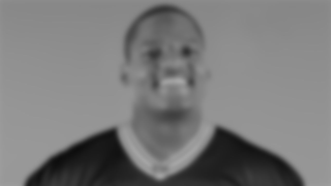 LB Delontae Scott