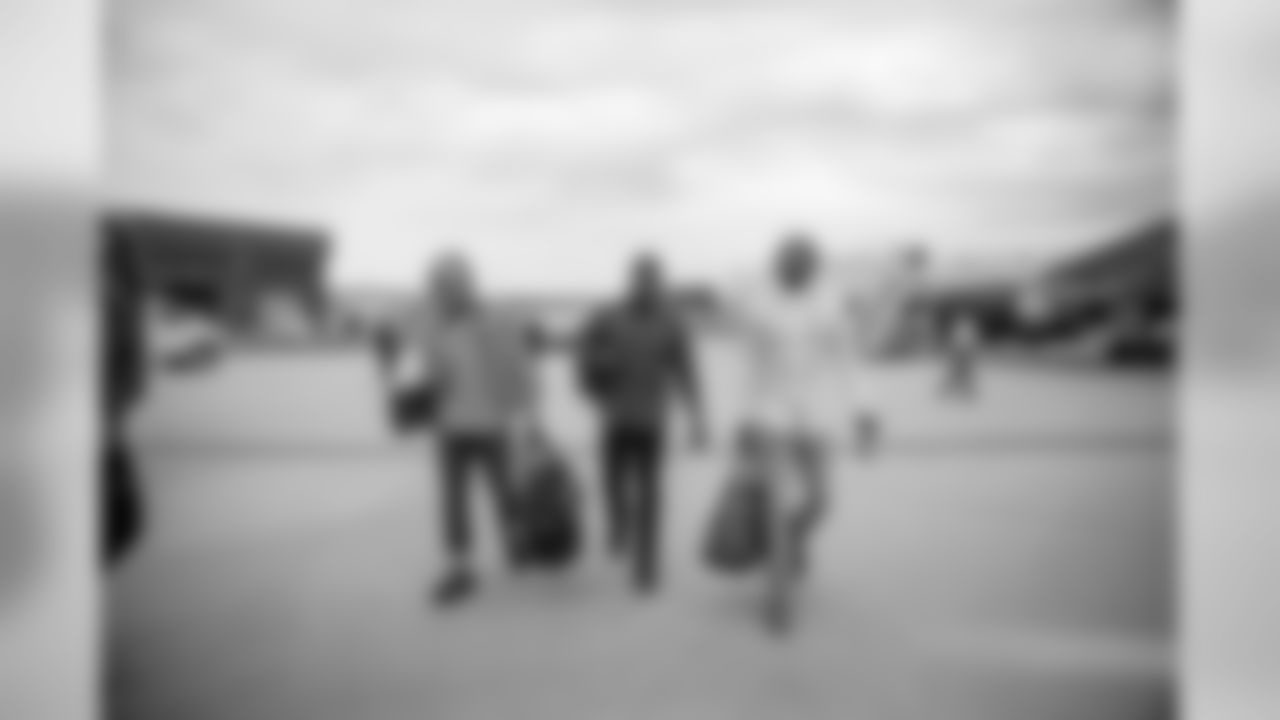 180922-packers-arrive-DC-hartwig-39