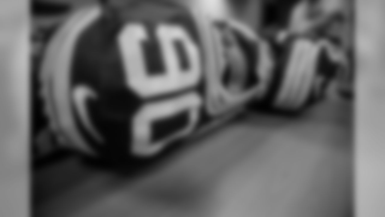 181015-packers-locker-room-bobber-29