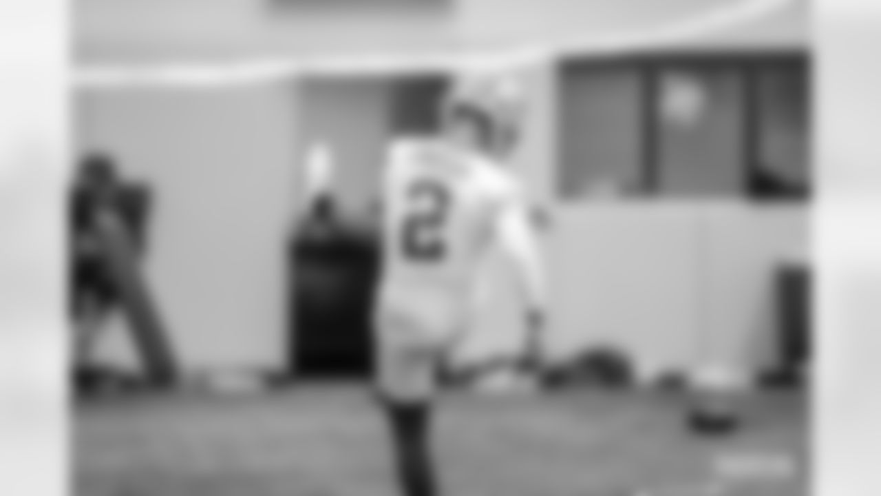 221130-evan-practice-gallery-2560044