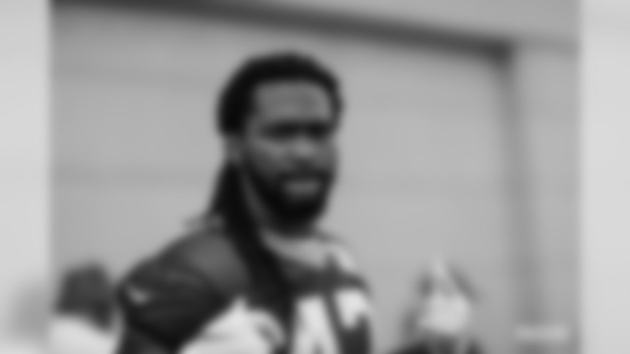 LB Tim Williams