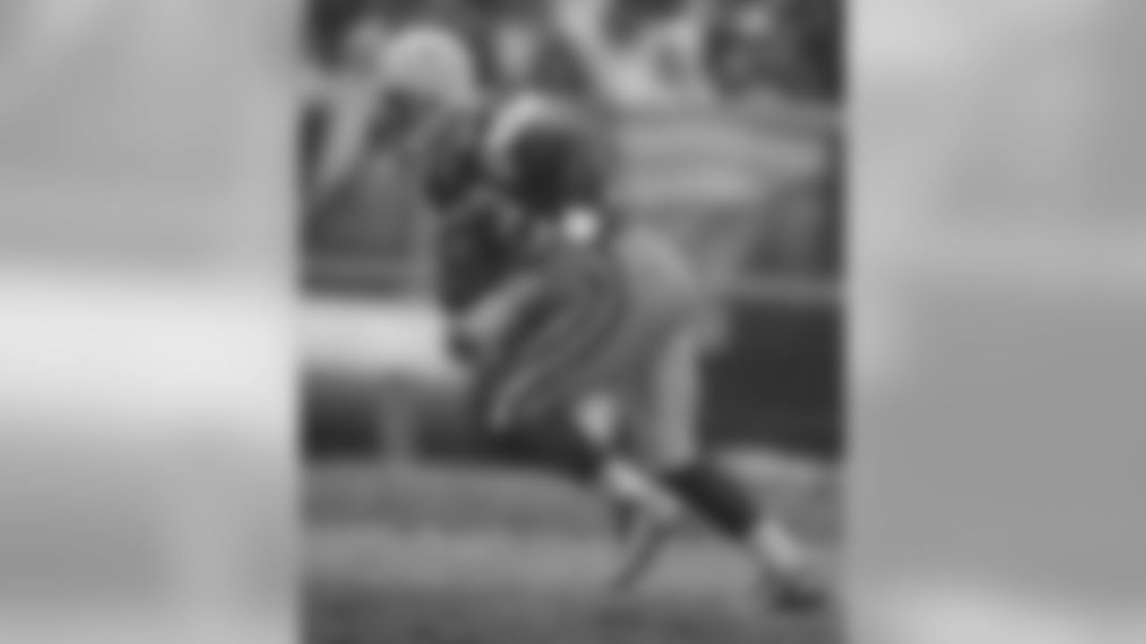 1996 - WR Don Beebe