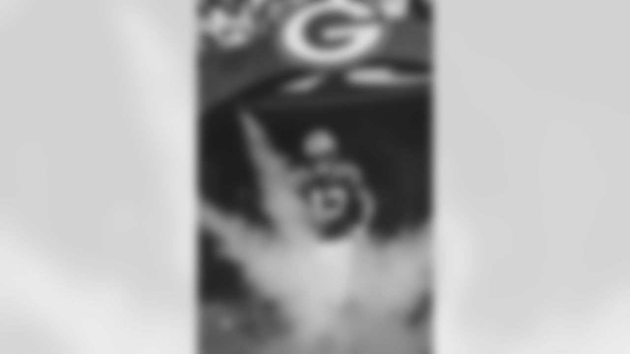 NFL-07829