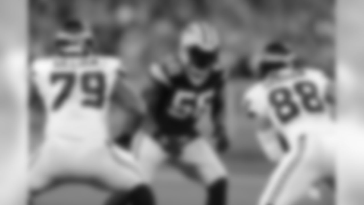 In 2014, Peppers became the first LB in franchise history to post two touchdown returns on interceptions in the same season and is the only player in NFL history with 100 sacks and four interception returns for TDs.