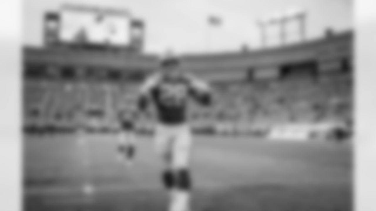 RB AJ Dillon