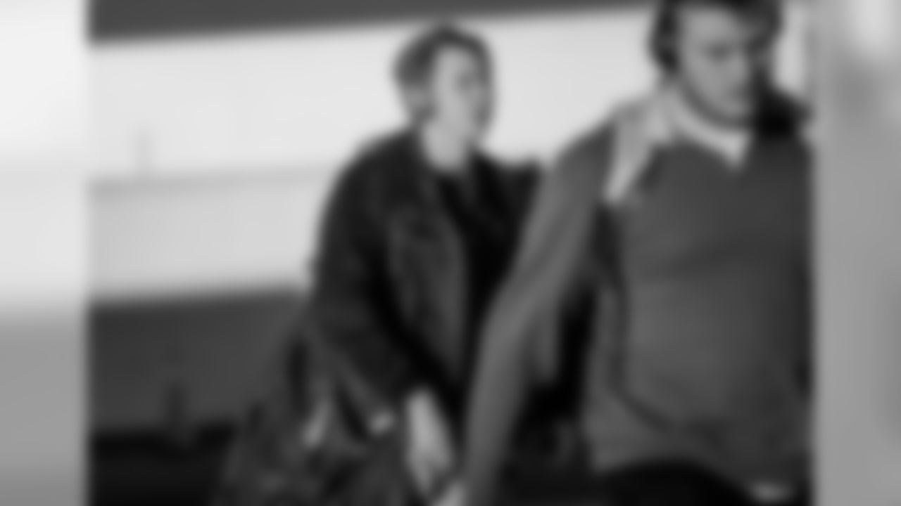 181103-packers-land-boston-siegle-28