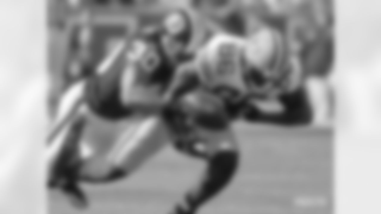 TE Donald Lee (2005-10)