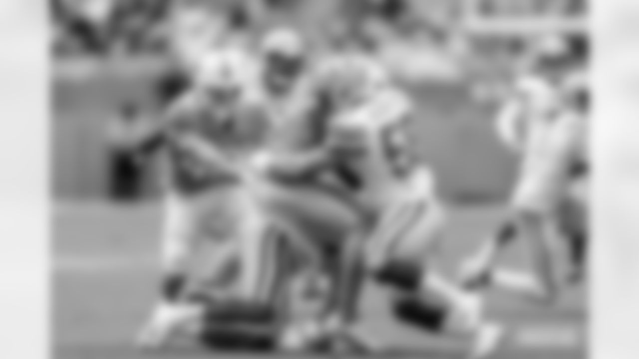 221225-packers-dolphins-siegle-WM-150
