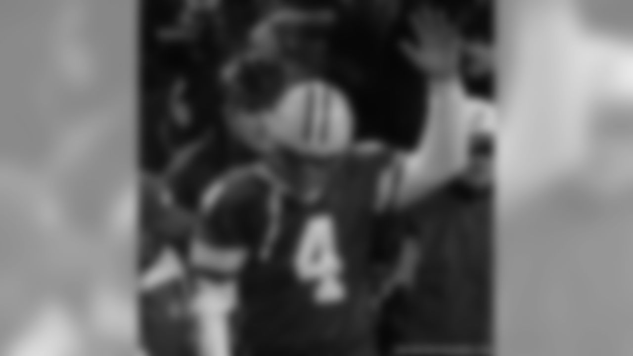 QB Brett Favre