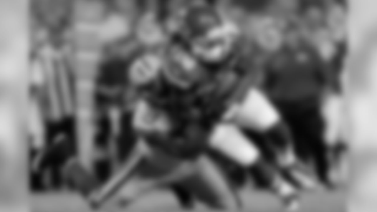 Barrington appeared in seven games as a rookie in 2013, seeing time exclusively on special teams, before sustaining a season-ending hamstring injury vs. Chicago in Week 9.