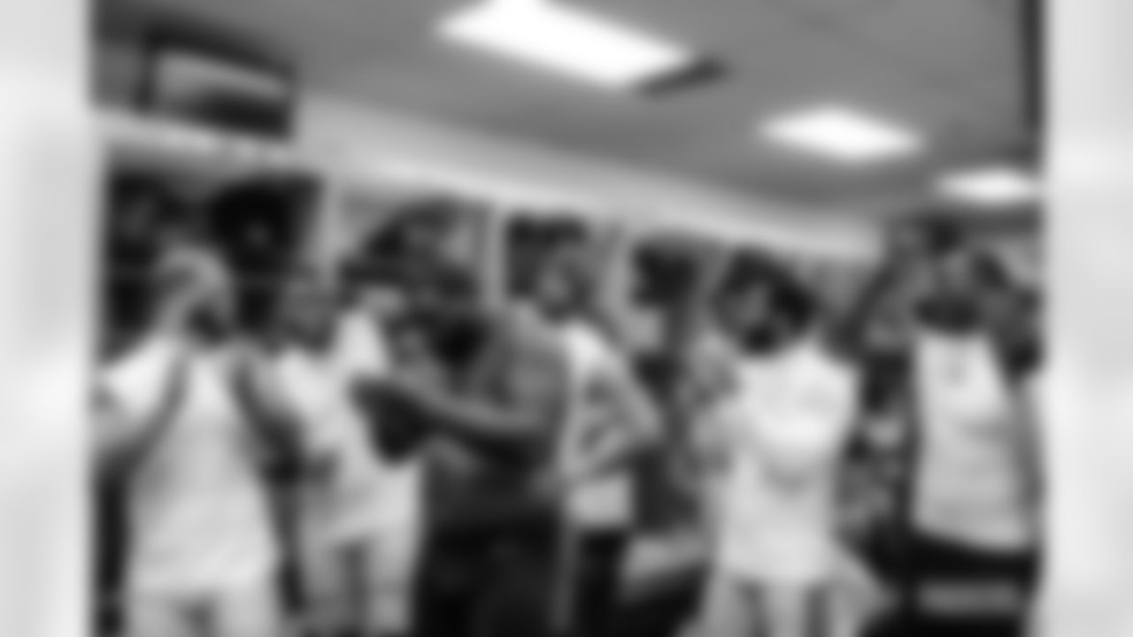 221205-locker-room-evan-2560017