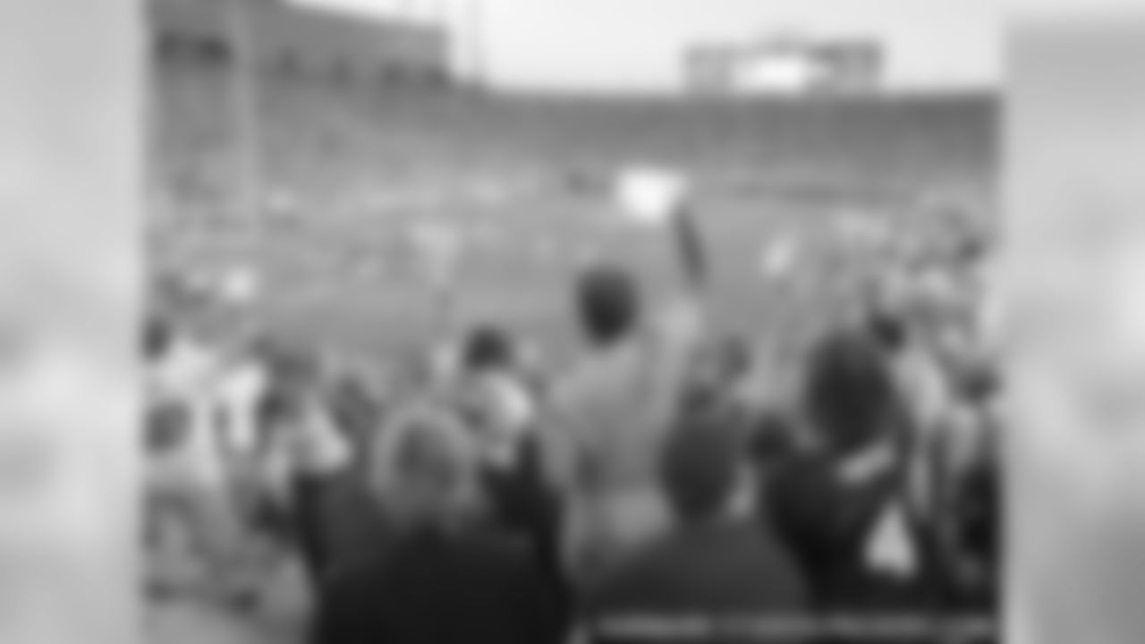 Packers-Bills Square Off For 'Family Night'