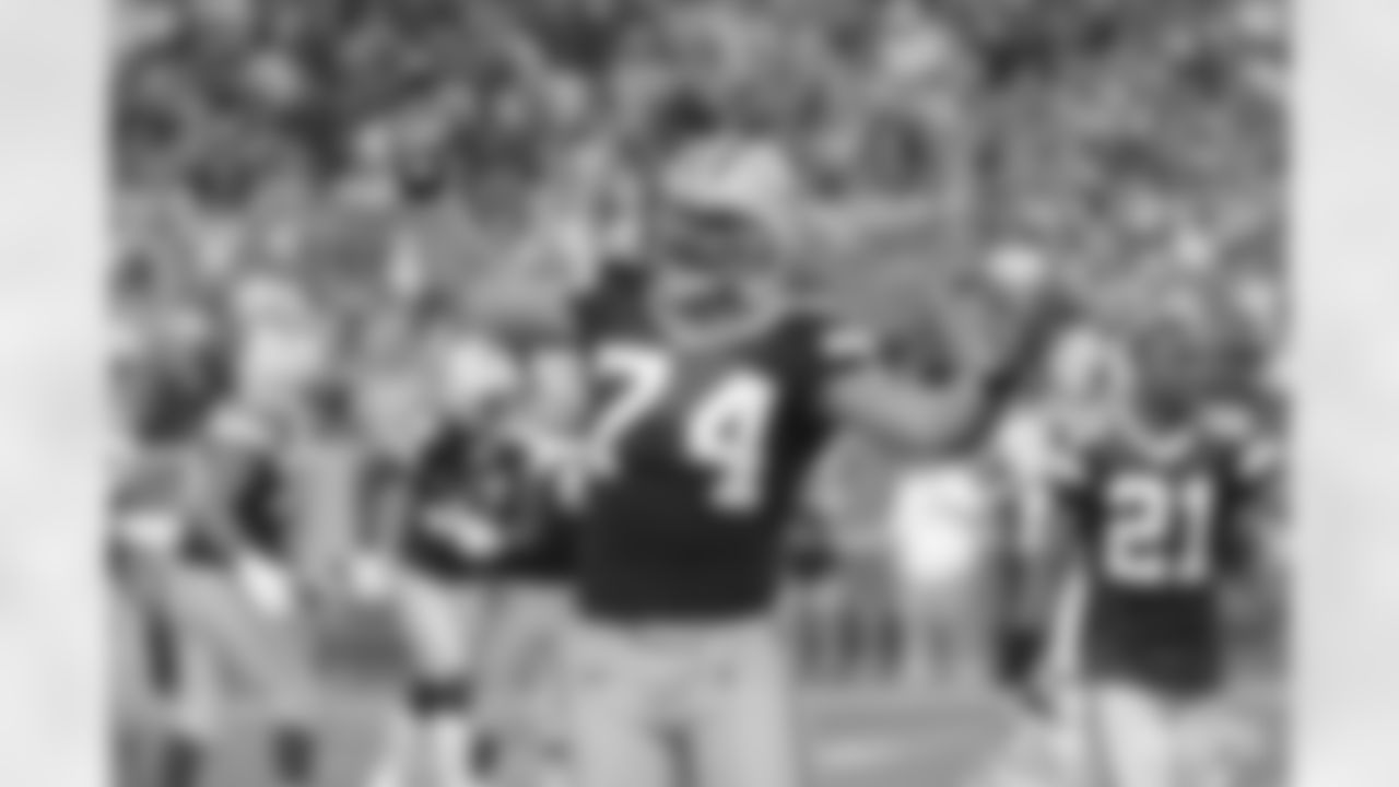 DE/LB Aaron Kampman (2002-09)