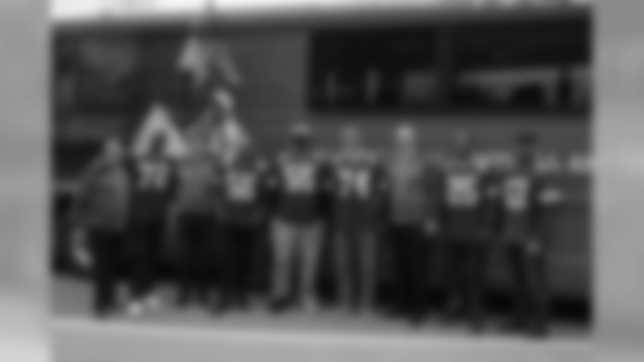 190410-tailgate-tour-marshfield-high-39