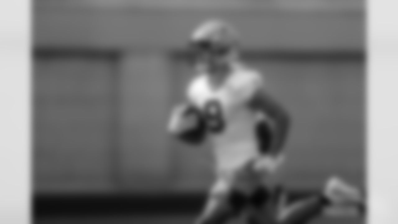 220506-rookie-minicamp-gallery-256057