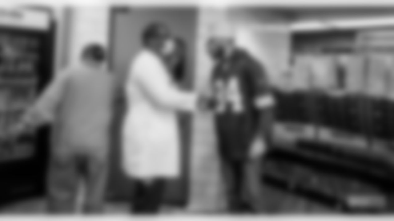 211105-VA-hospital-256008