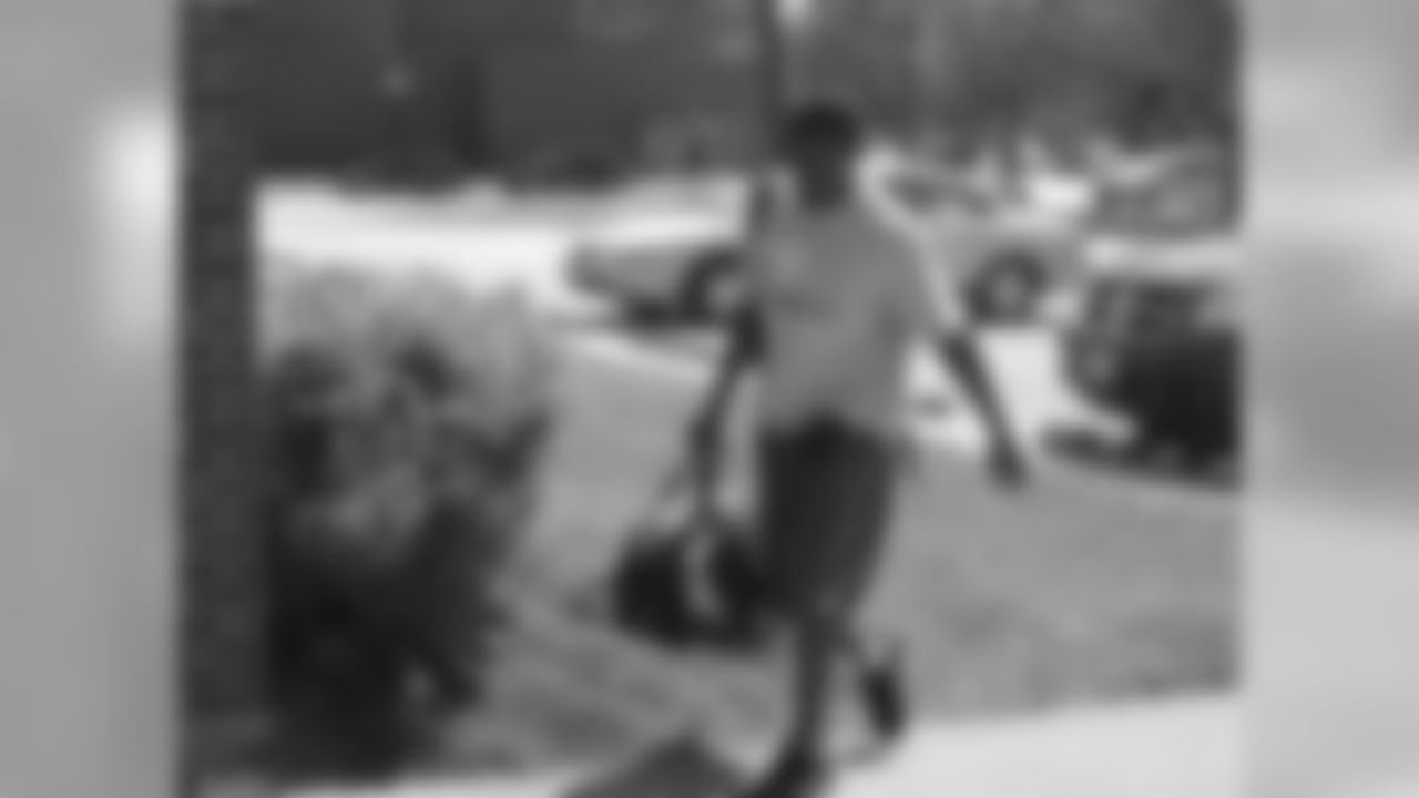 100729-playerarrive