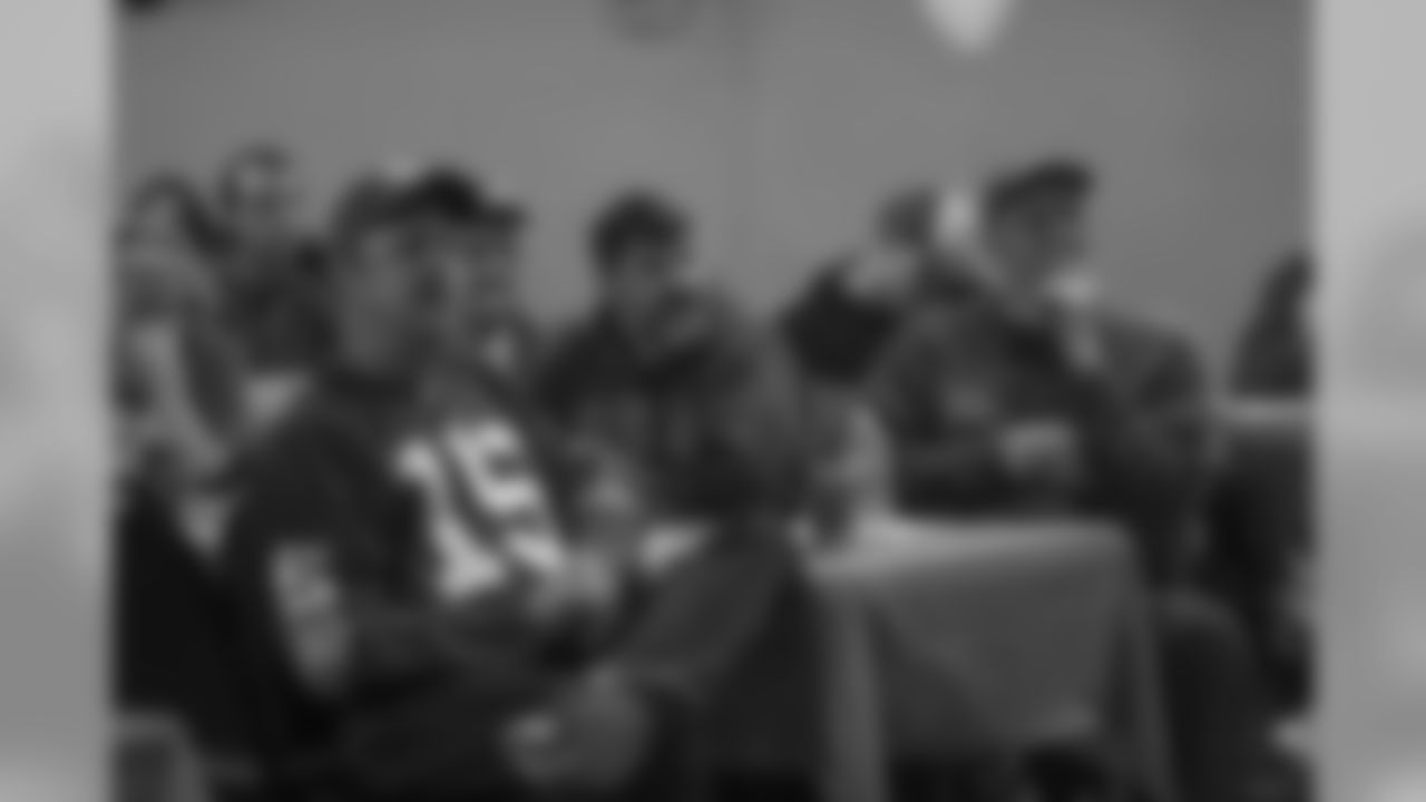 190412-tailgate-tour-bloomer-luncheon-02