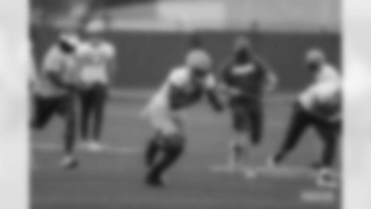 RB AJ Dillon