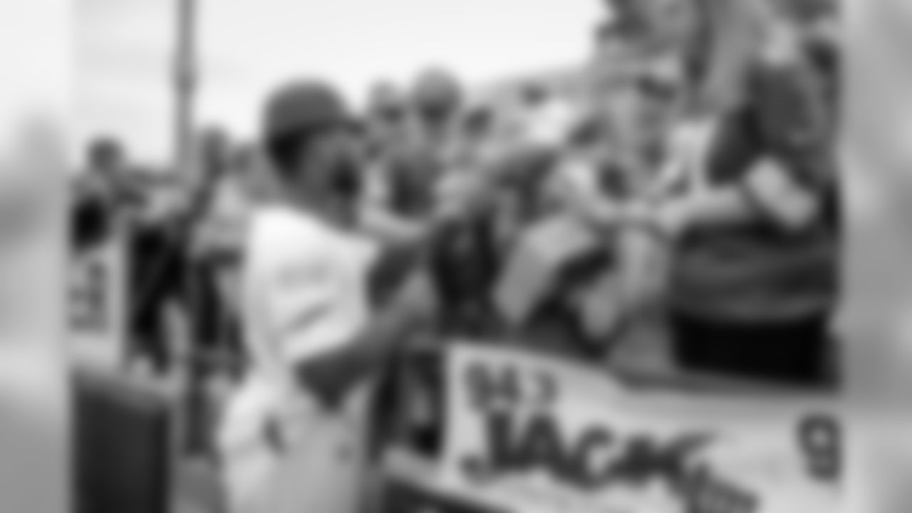 180602-green-gold-softball-siegle-77
