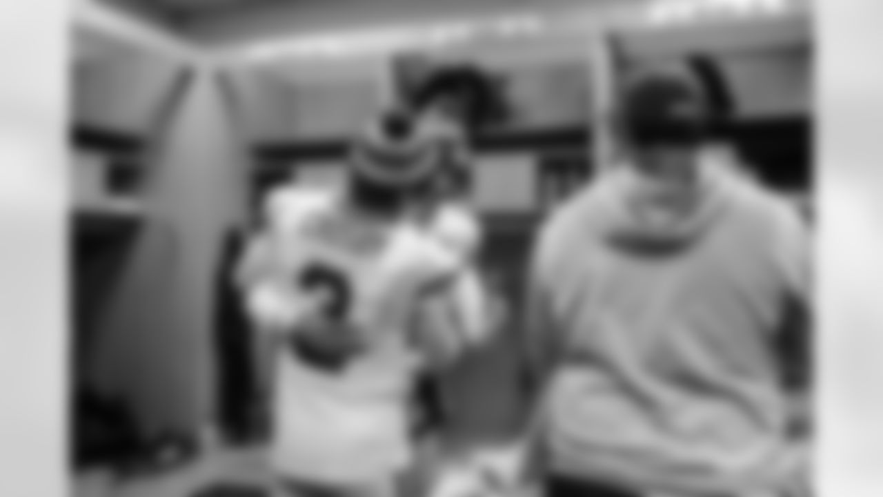 221205-locker-room-evan-2560001