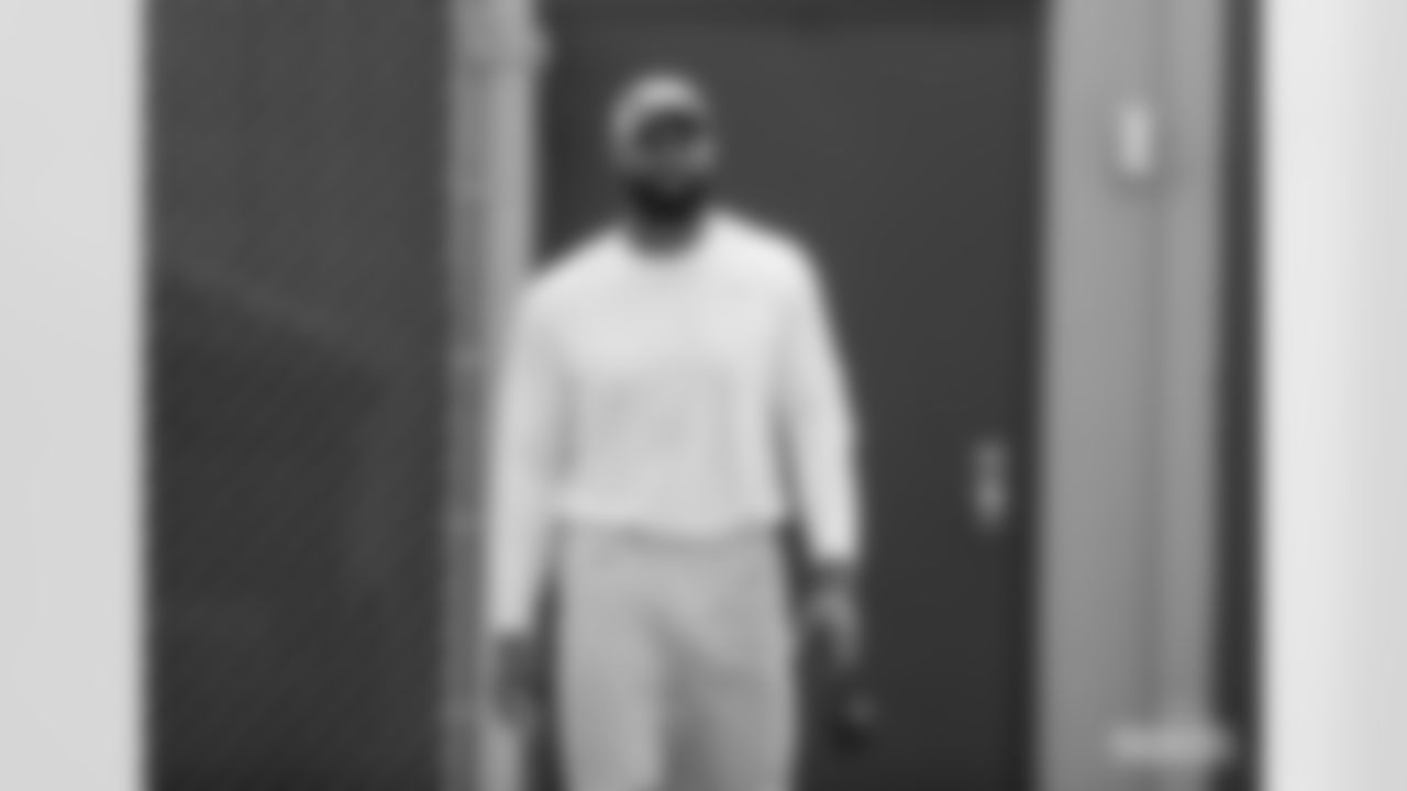 TE Marcedes Lewis