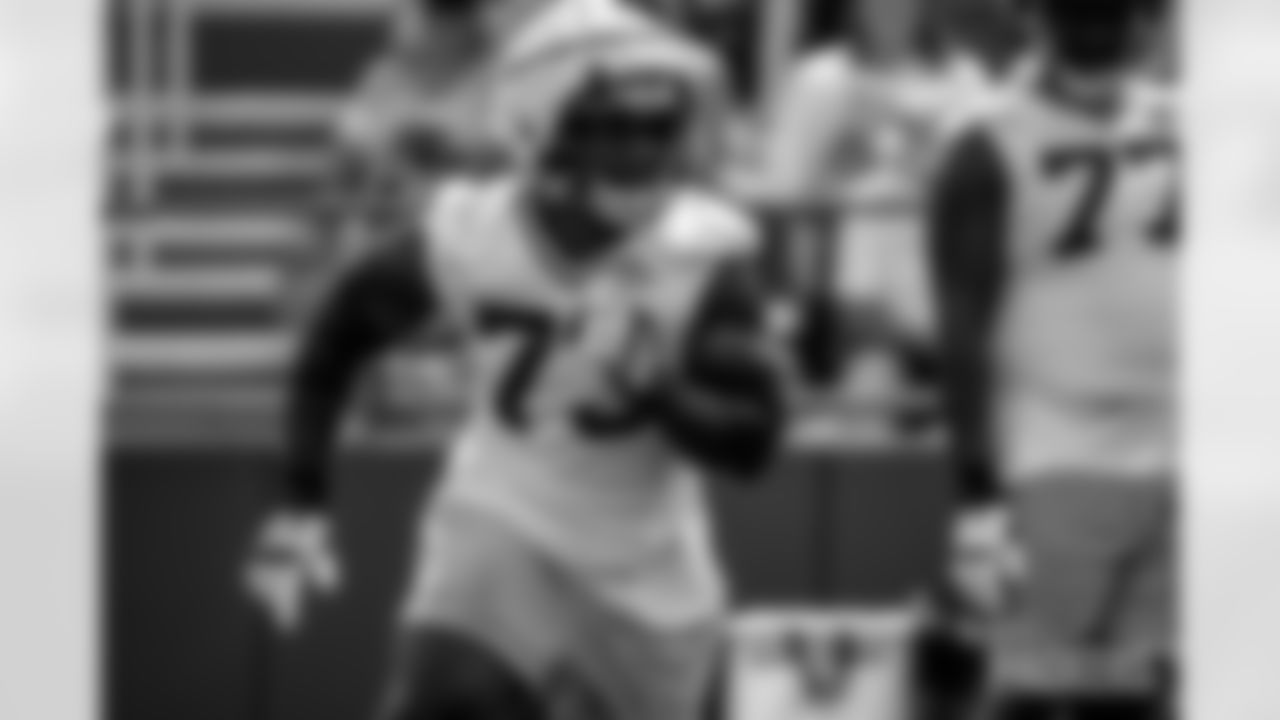 230727-evan-day-2-training-camp-photos-2560-101