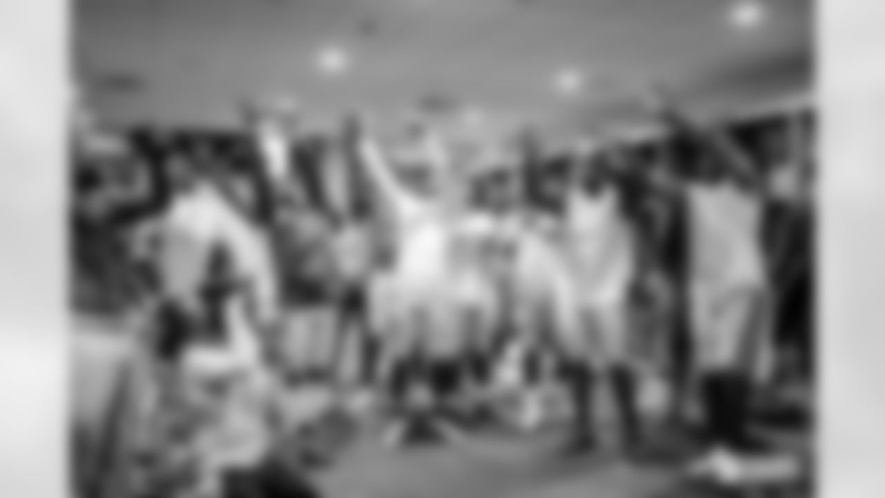 221226-locker-room-evan-2560014