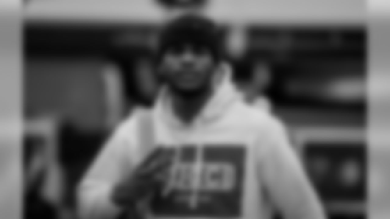 181124-packers-arrive-minneapolis-siegle-32