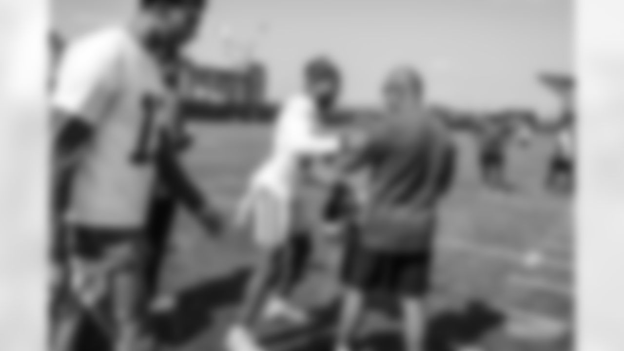 220908-evan-siegle-practice-256080