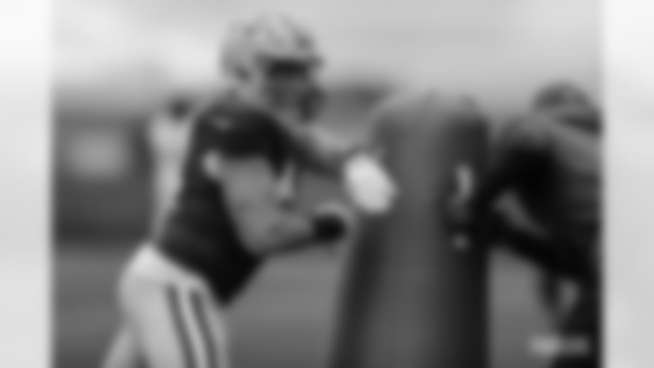 LB Ty Summers
