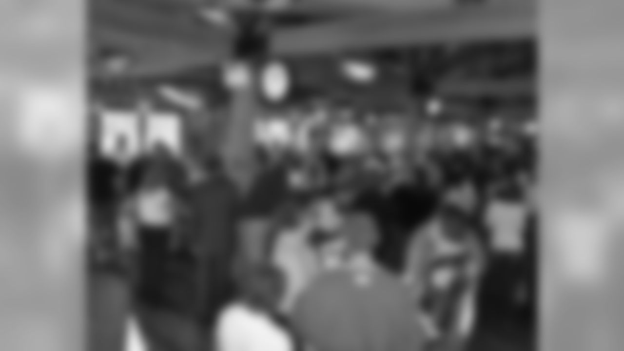 Packers Tailgate Tour - Leinenkugel's Brewery Tour and Chippewa Youth Baseb