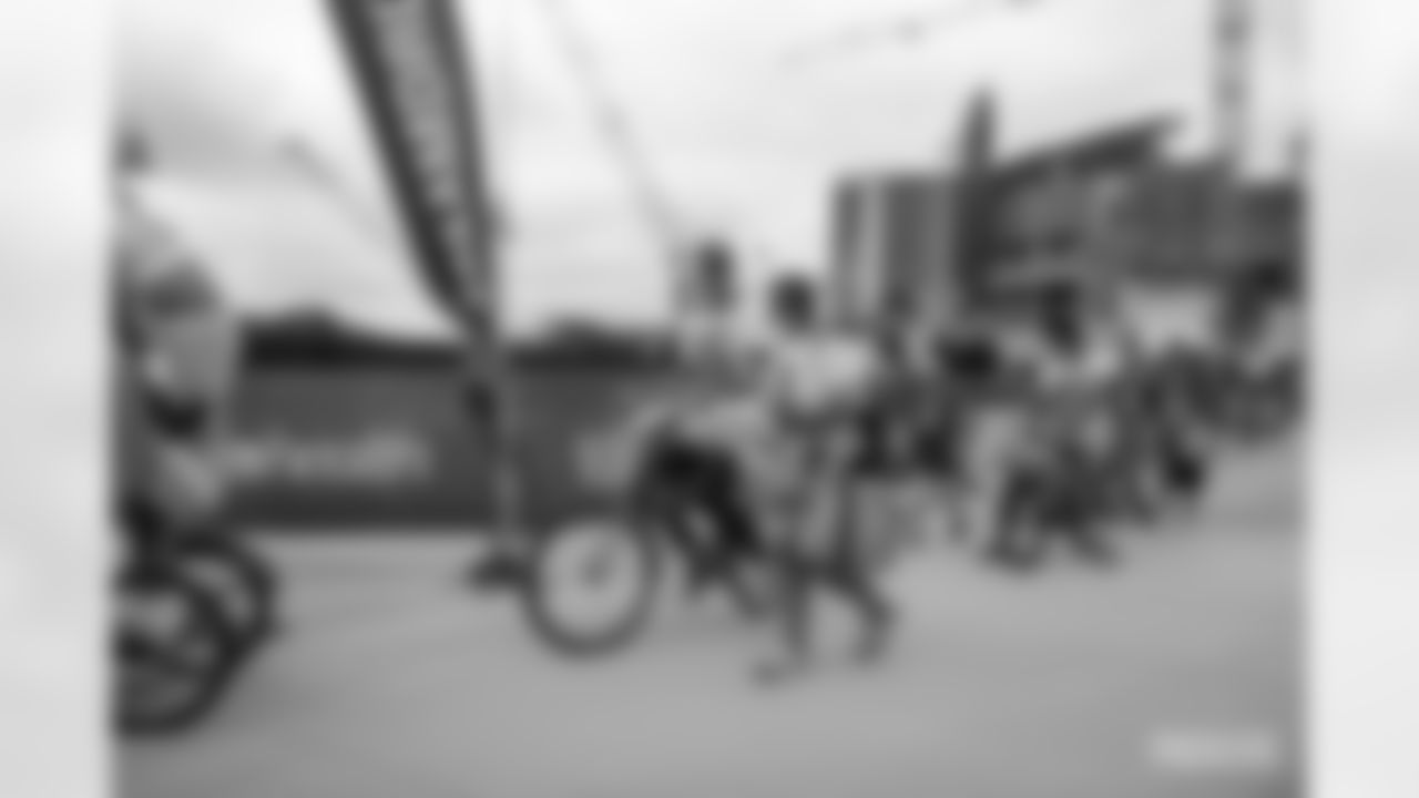 220727-training-camp-bikes-2560022