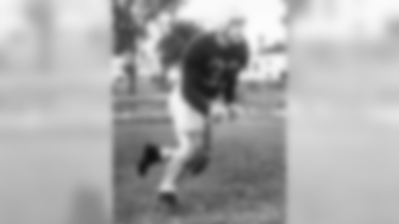Joined the Packers in 1952 as a ninth-round draft choice. Was a member of Wisconsin's famous "Hard Rocks" defense that led the nation in 1951, allowing just 68.9 yards per game. Known as "The Little Bull" in Green Bay and was selected to the Pro Bowl as a rookie. Inducted into the Packers Hall of Fame in 1987. Died in 2014.