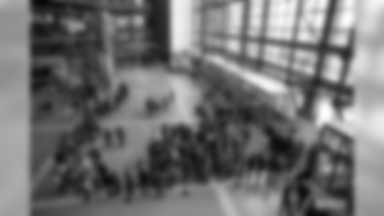 200111-alumni-tours-fisher-WM-1