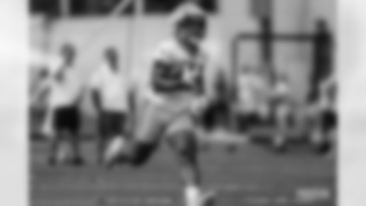 220727-training-camp-practice-1-2560039