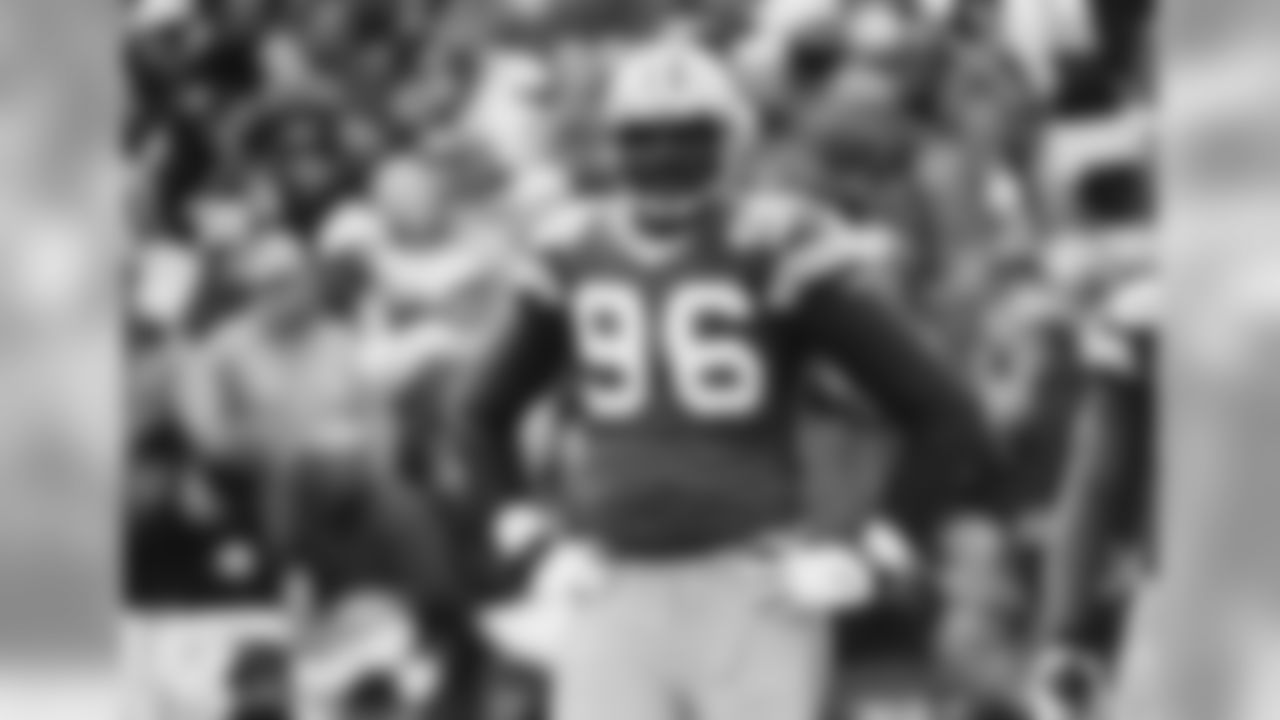 1994 - DE Sean Jones