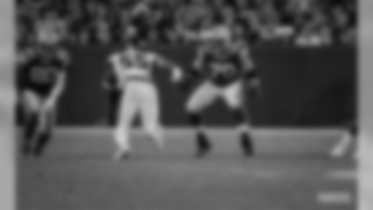 190926-packers-eagles-4-siegle-WM-40